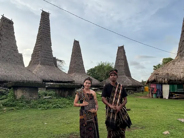 Upacara adat tradisional masyarakat Ratenggaro