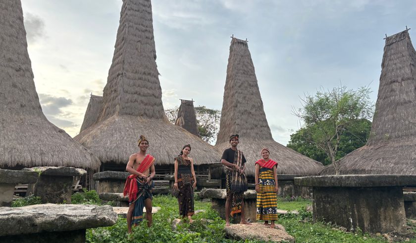 Kampung Adat Ratenggaro